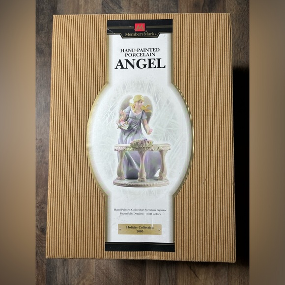 Porcelain Angel 2005 Hand Painted Balustrade Flowers Members Mark New Open Box - Picture 7 of 7